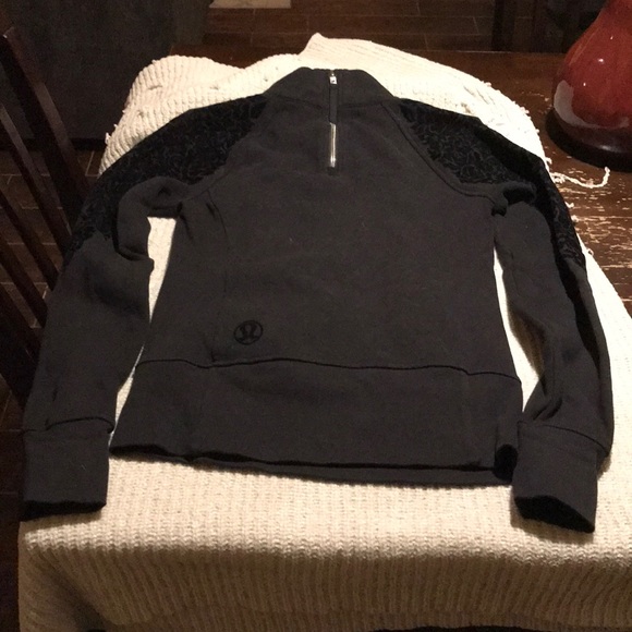 Lululemon - Picture 8 of 10